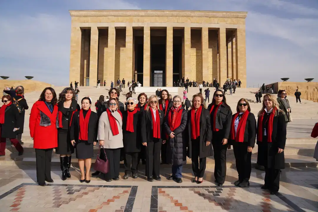 TÜKD 76. Yıl Dönümünde ATA’nın Huzurunda 11